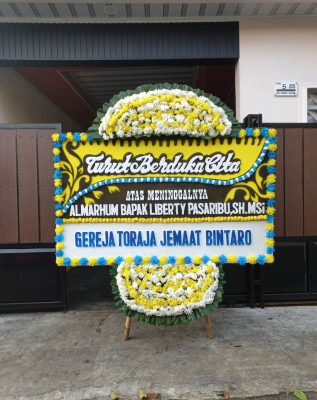 Papan Bunga Duka di Pengajaran