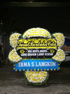 Papan Bunga Duka di Pengajaran